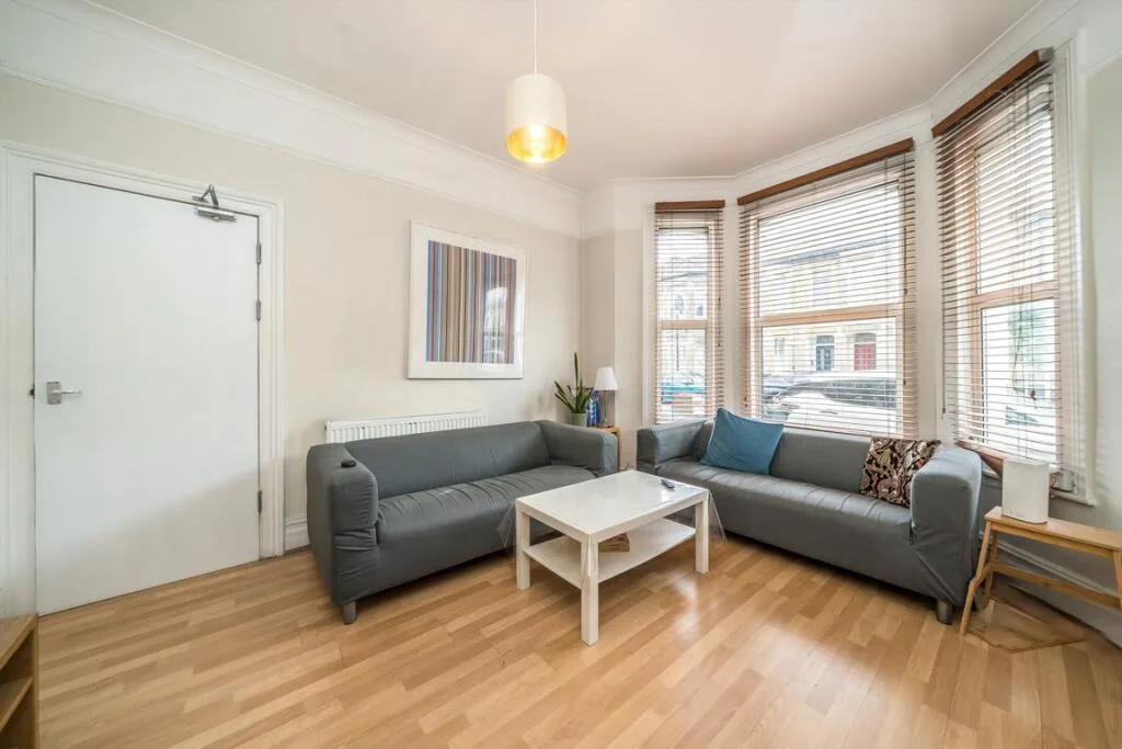 4 bedroom terraced house for rent