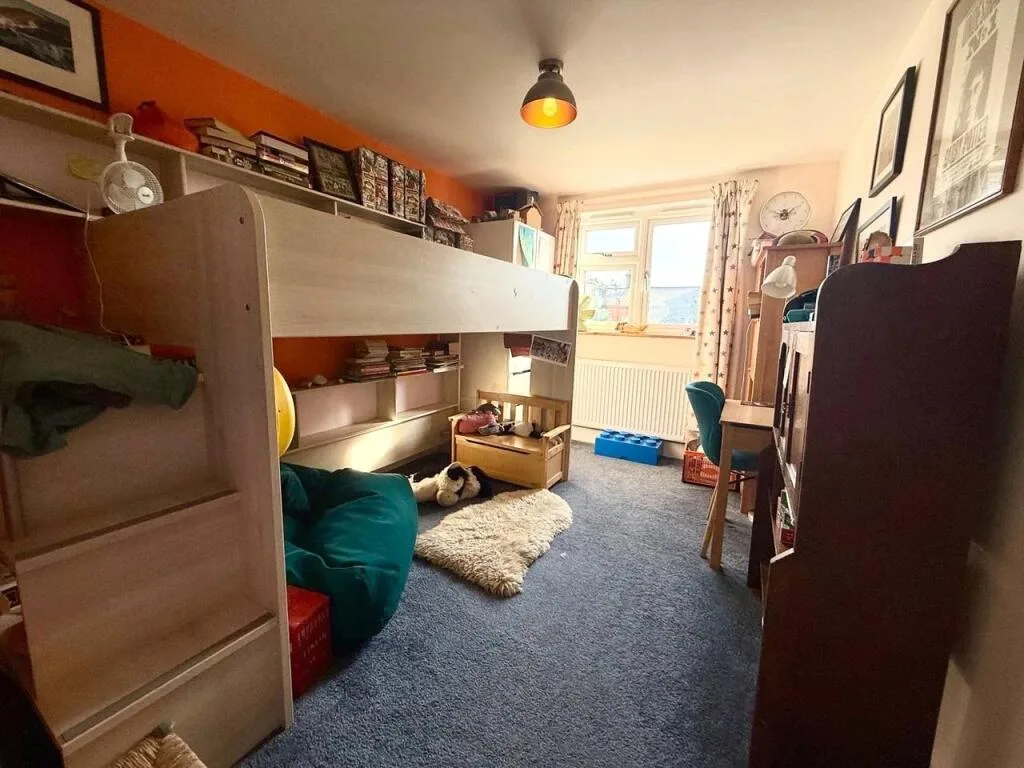 4 bedroom terraced house for rent