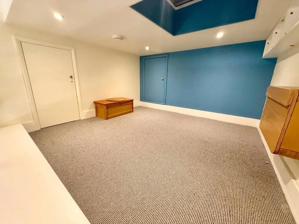 4 bedroom terraced house for rent