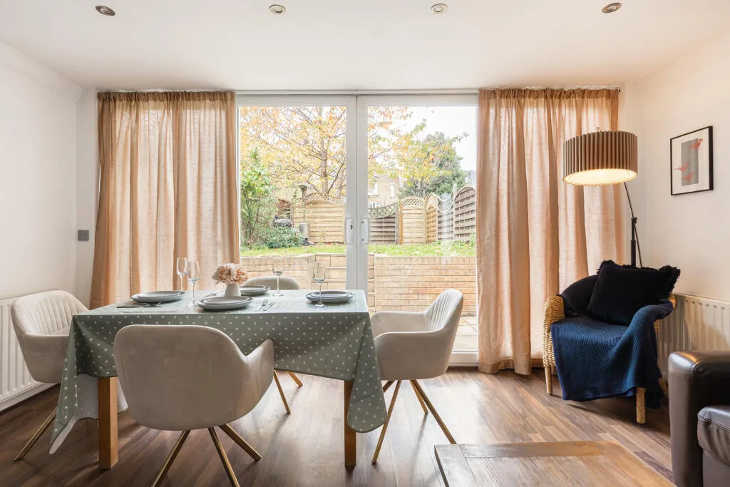 2 bedroom apartment for rent