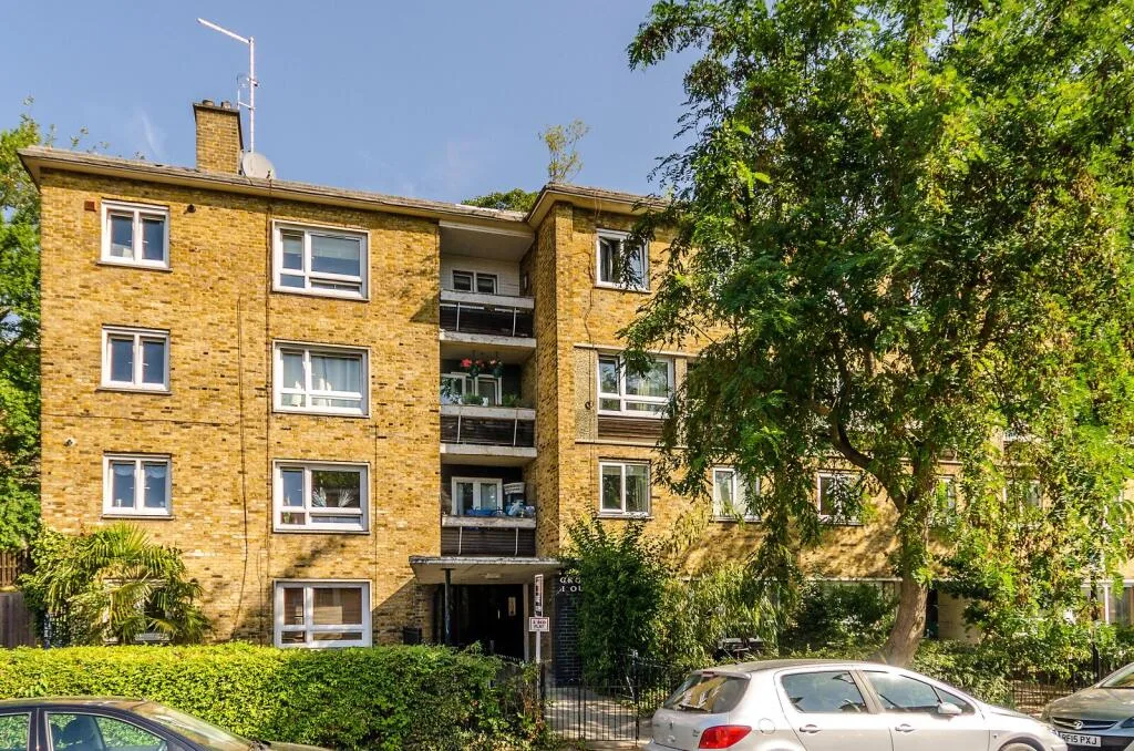 3 bedroom flat for rent
