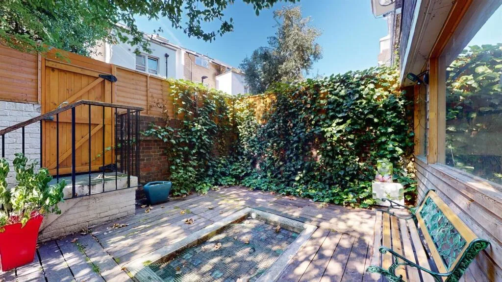 3 bedroom flat for rent