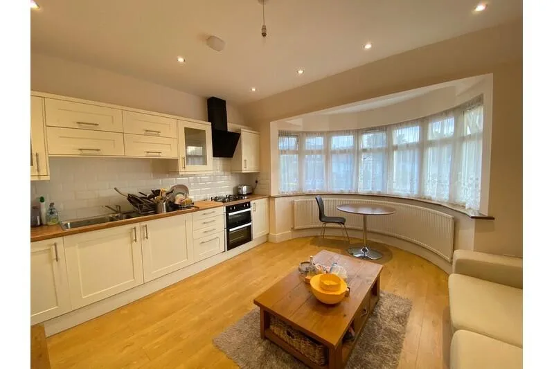 House share for rent