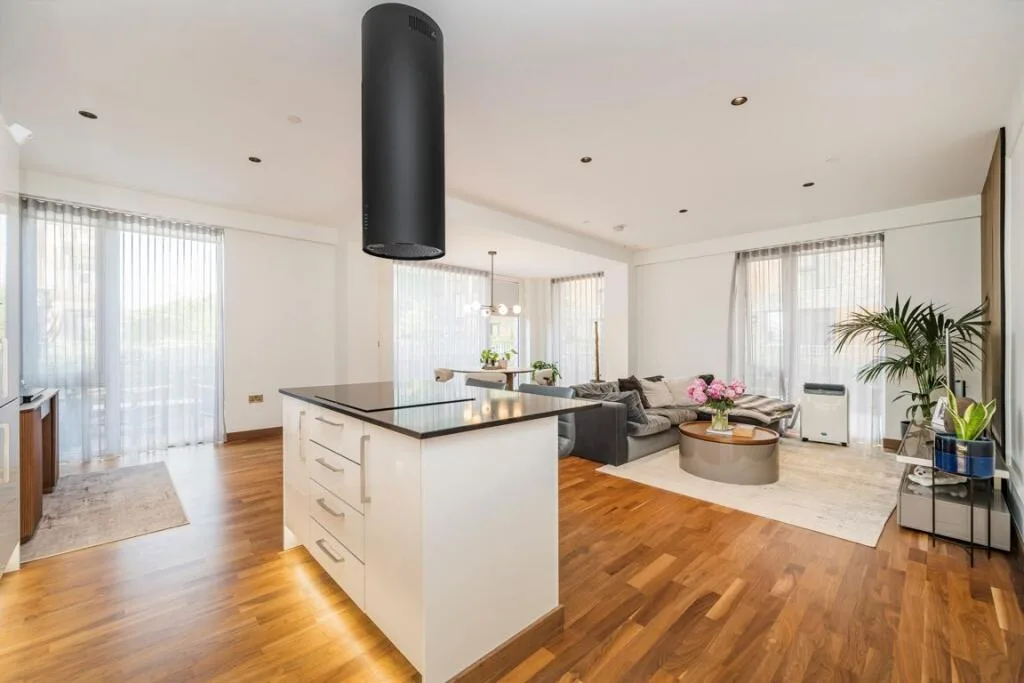 3 bedroom flat for rent