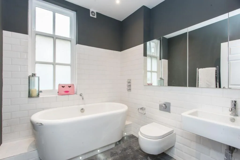 4 bedroom terraced house for rent