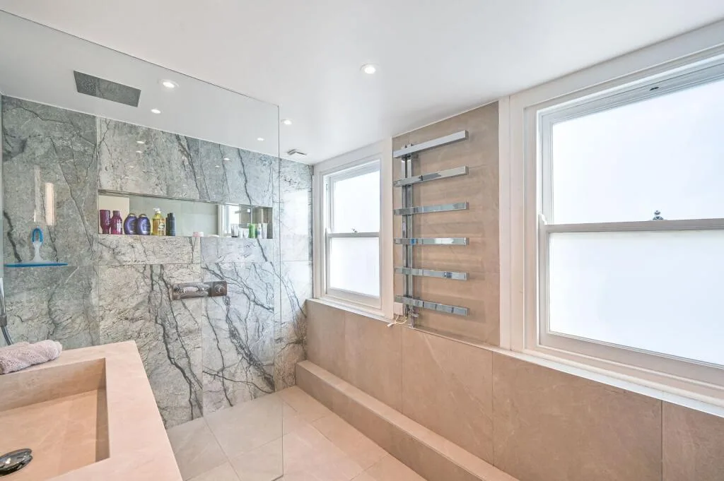 4 bedroom flat for rent