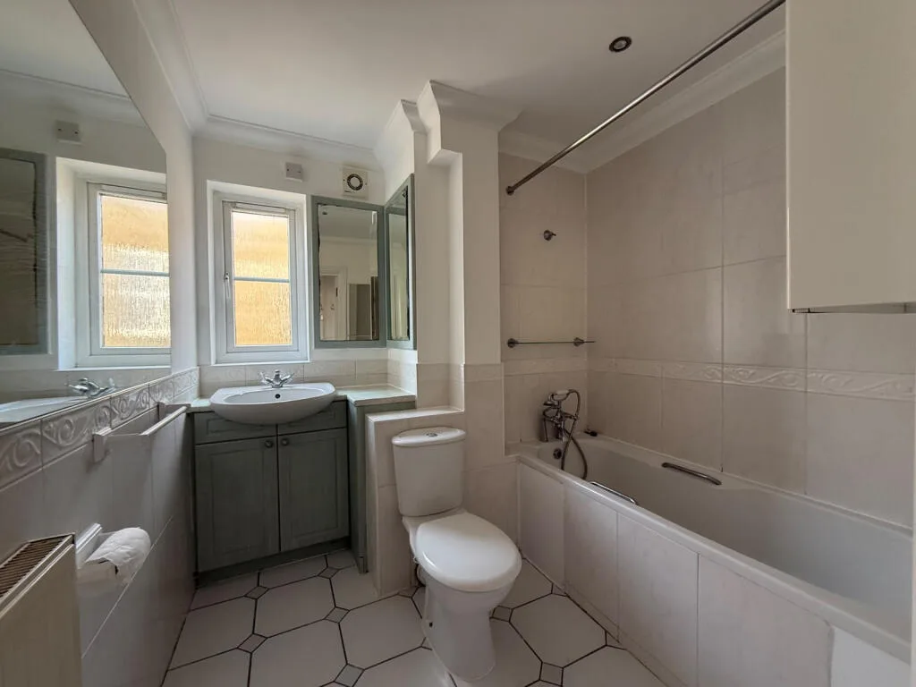 2 bedroom flat for rent