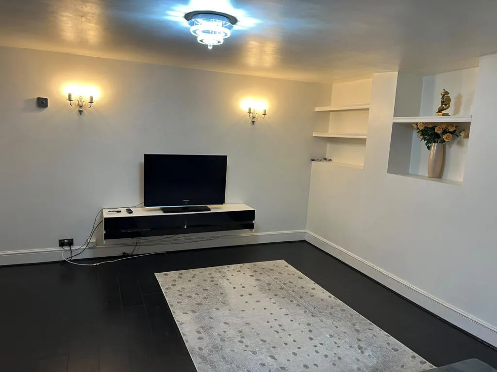 2 bedroom flat for rent