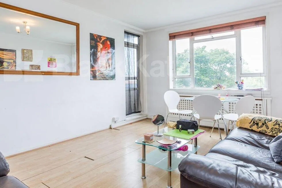 3 bedroom flat for rent