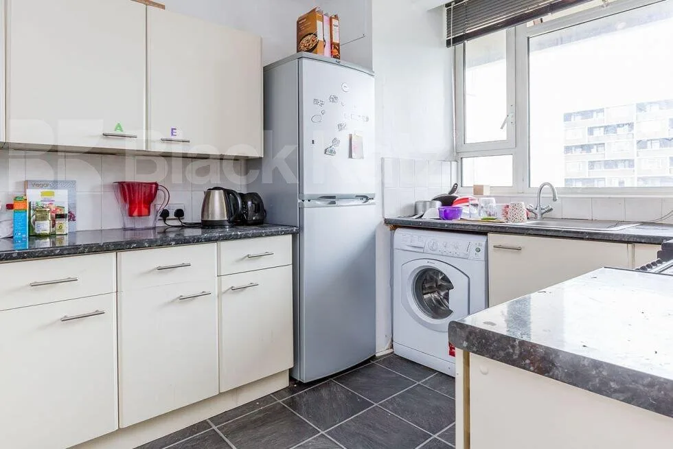 3 bedroom flat for rent