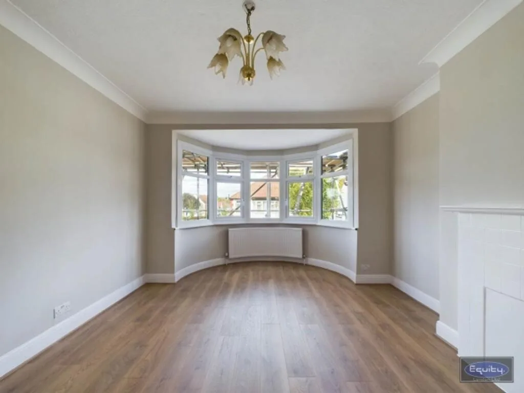 3 bedroom semi-detached house for rent
