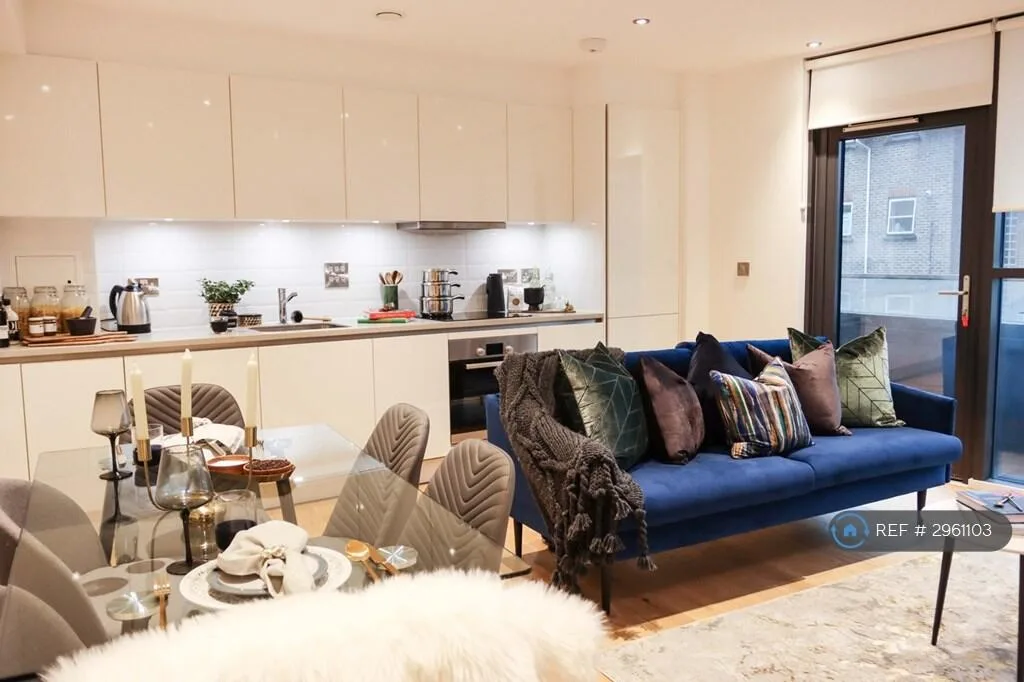 2 bedroom flat for rent
