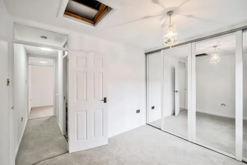 2 bedroom end of terrace house for rent