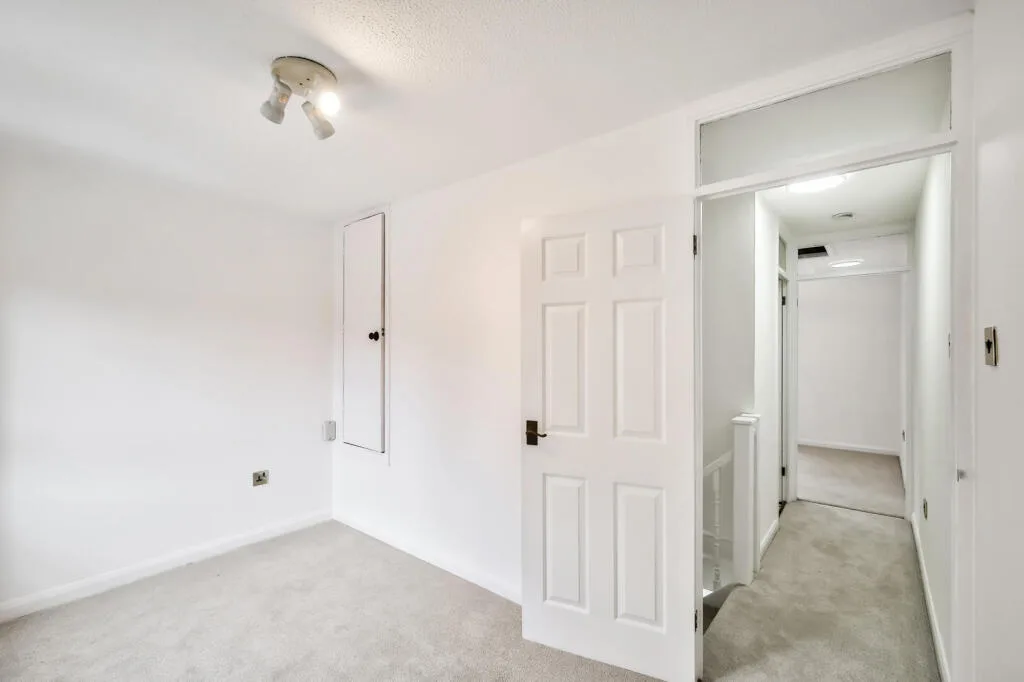 2 bedroom end of terrace house for rent