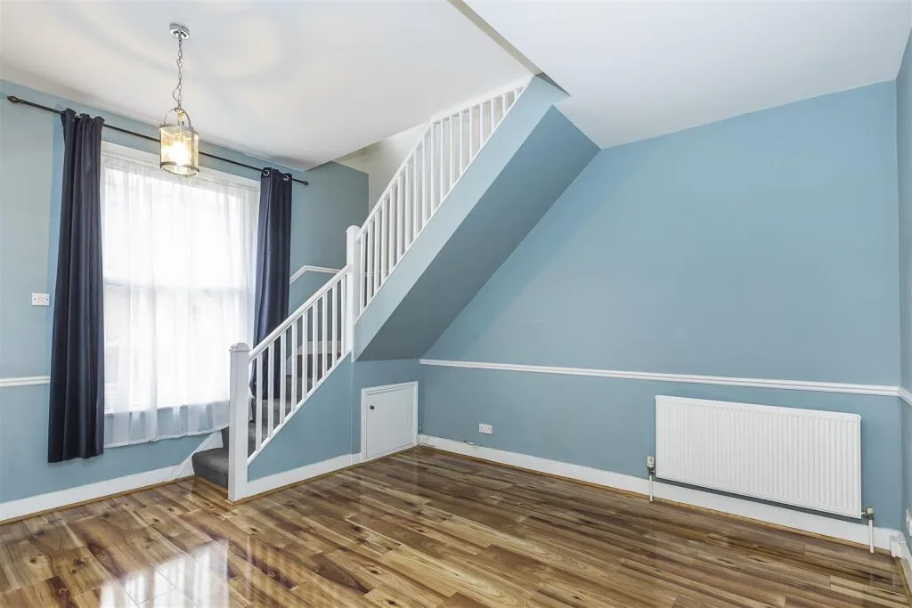 2 bedroom terraced house for rent