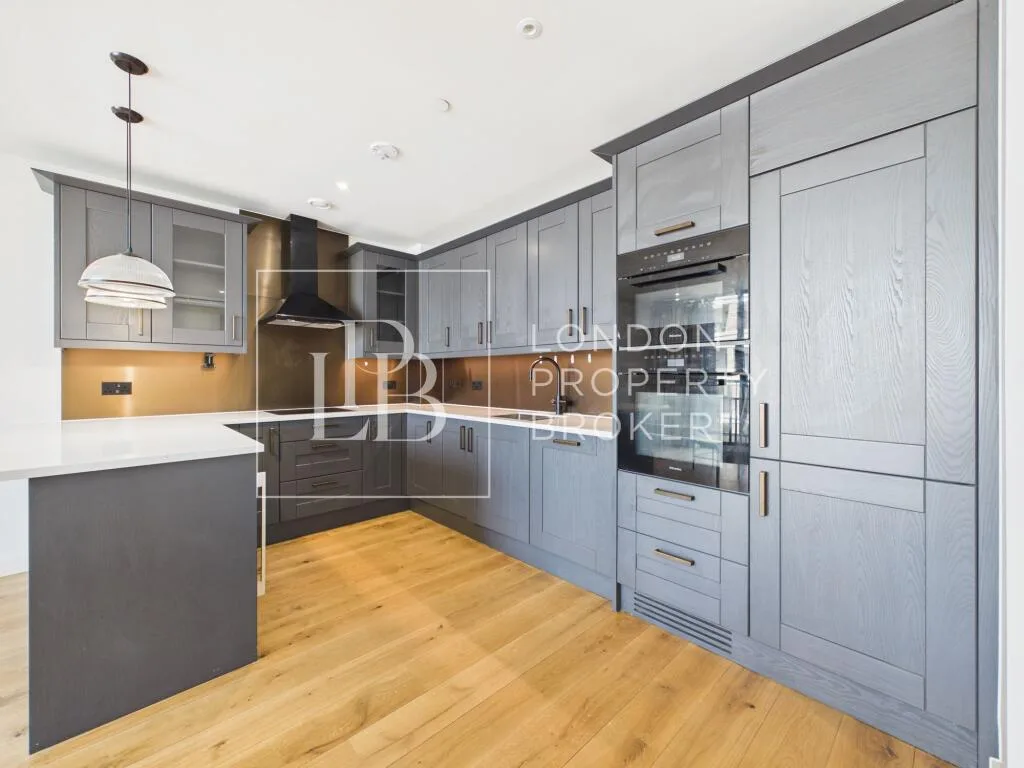 3 bedroom flat for rent