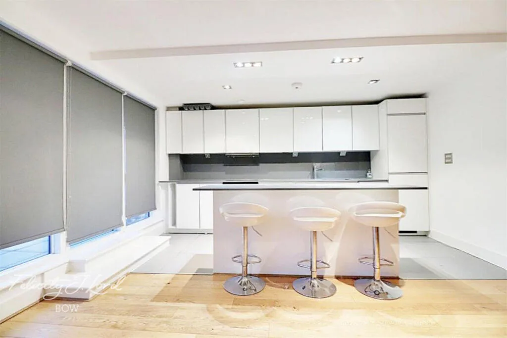 3 bedroom flat for rent