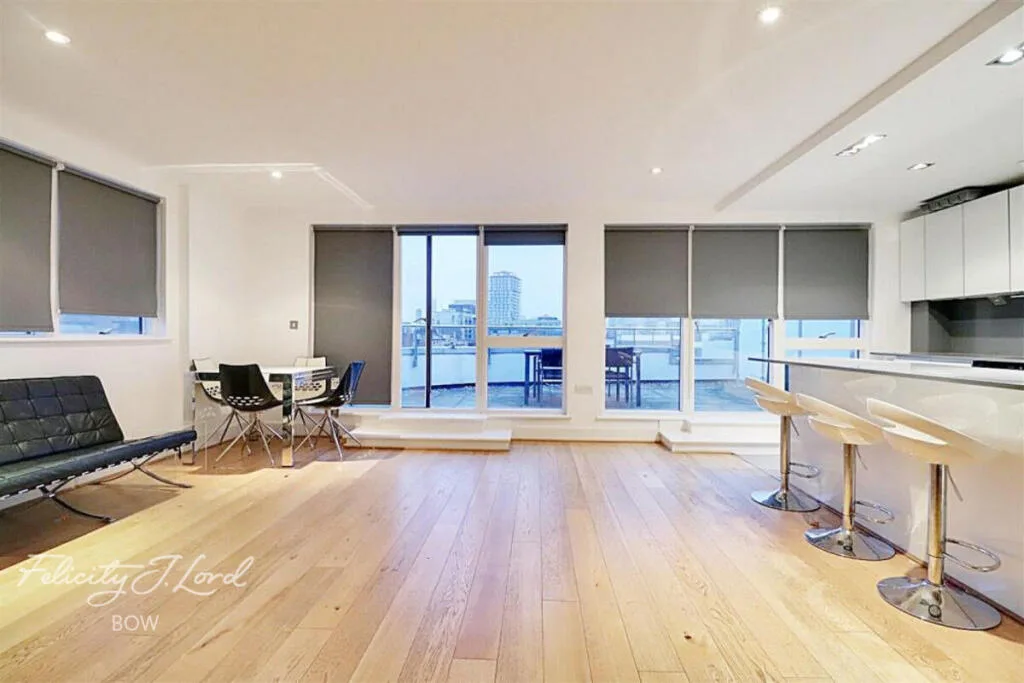 3 bedroom flat for rent
