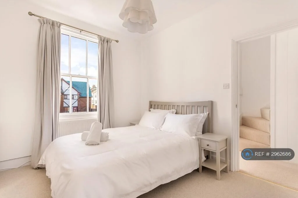 3 bedroom maisonette for rent