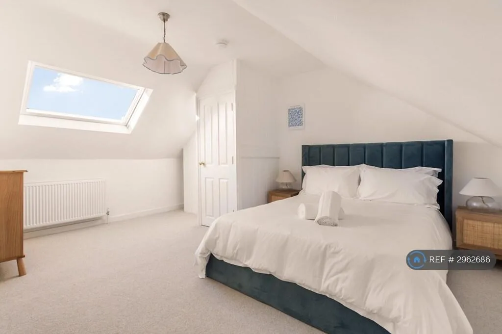 3 bedroom maisonette for rent