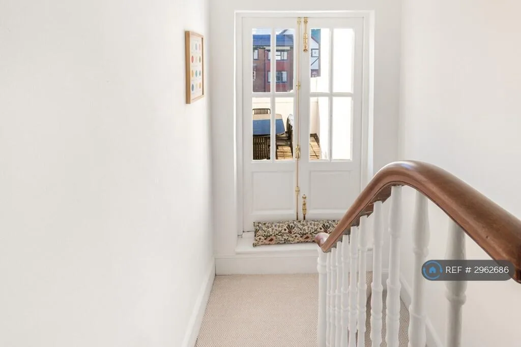 3 bedroom maisonette for rent