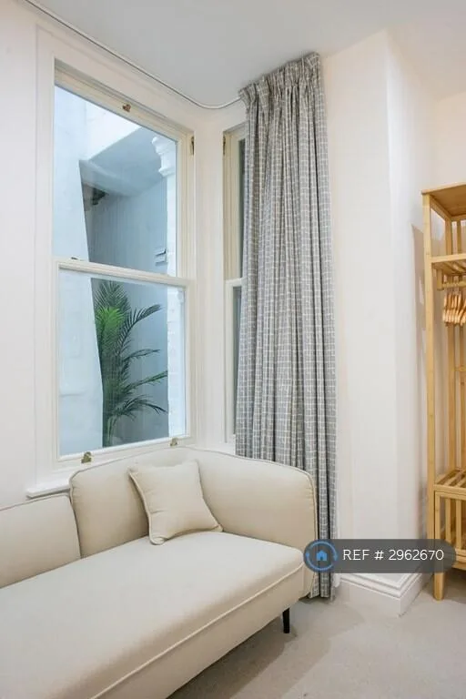 3 bedroom maisonette for rent