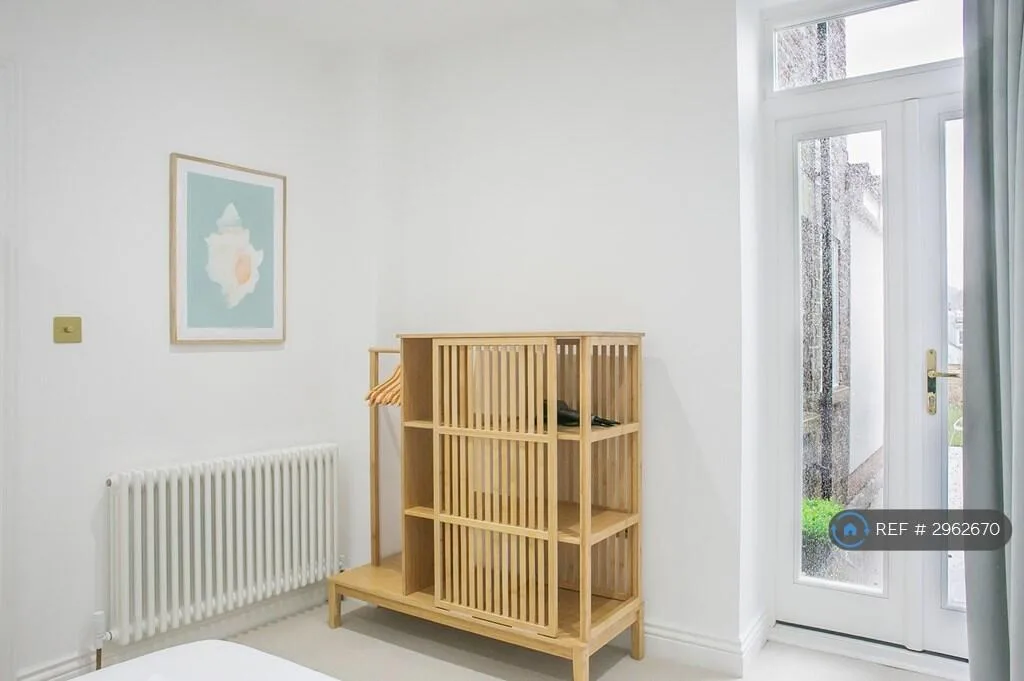 3 bedroom maisonette for rent