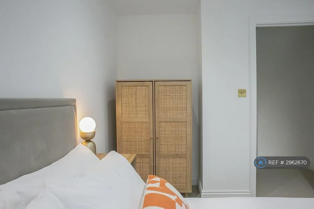 3 bedroom maisonette for rent