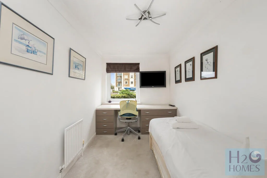 2 bedroom ground floor flat for rent