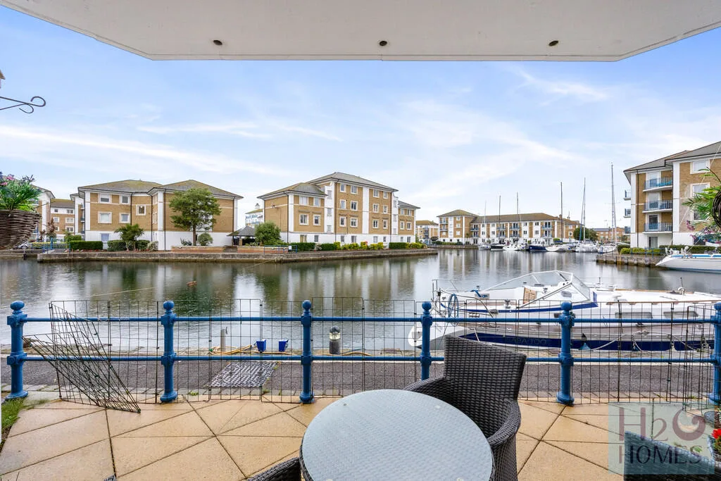 2 bedroom ground floor flat for rent