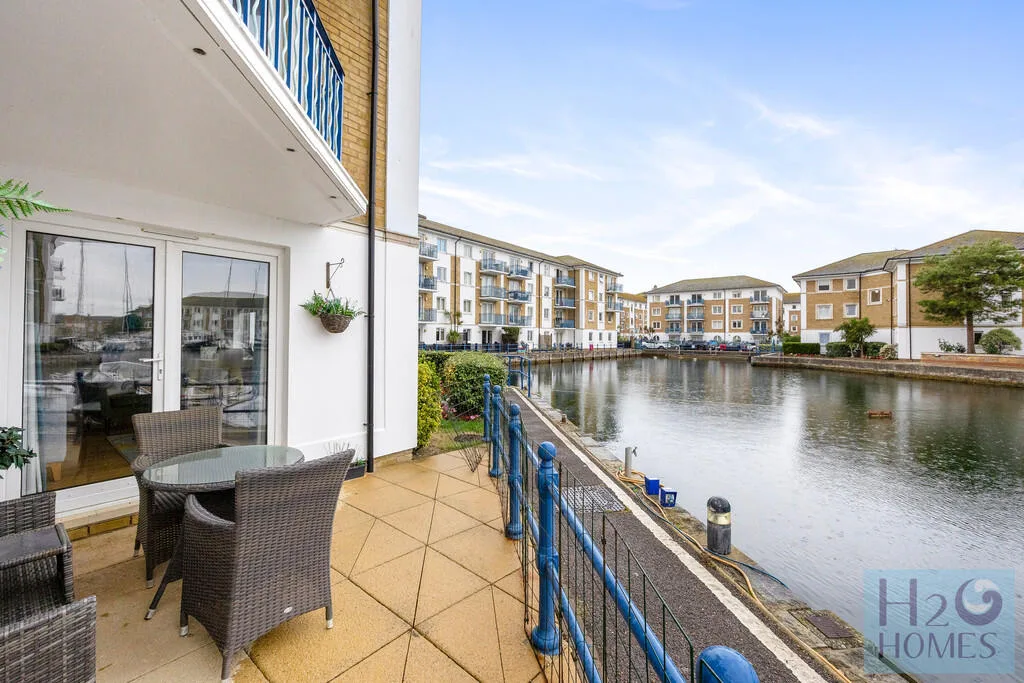 2 bedroom ground floor flat for rent