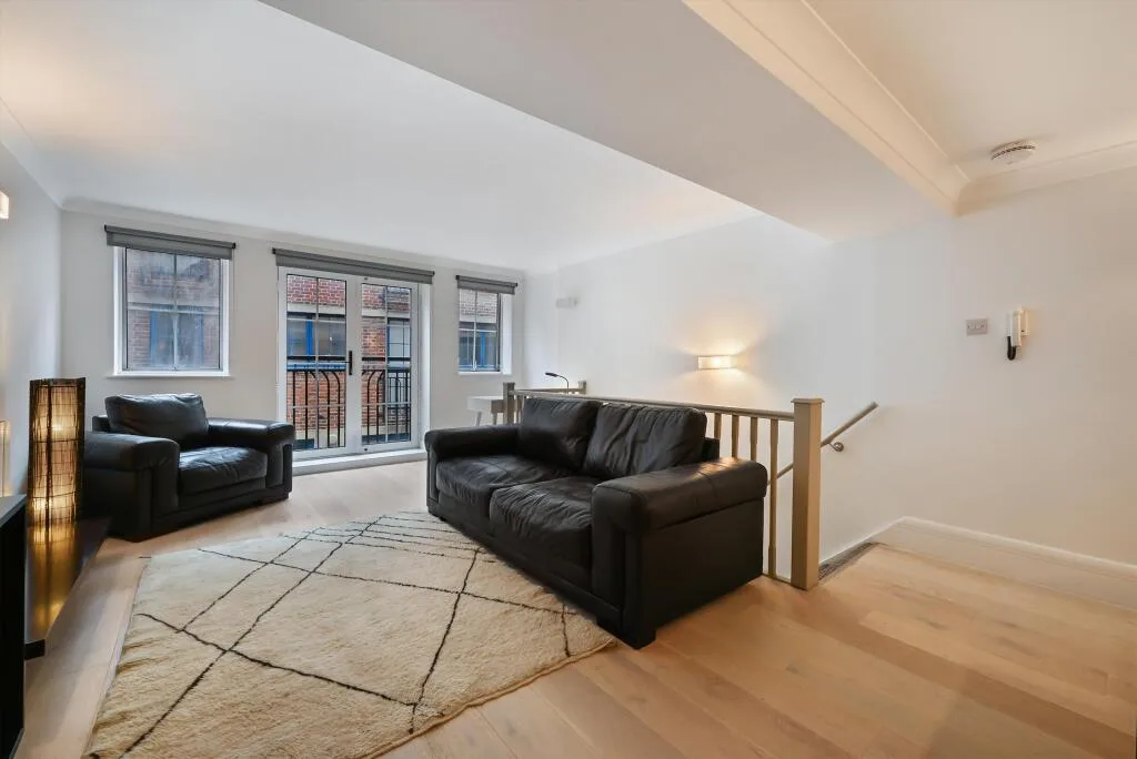 1 bedroom maisonette for rent