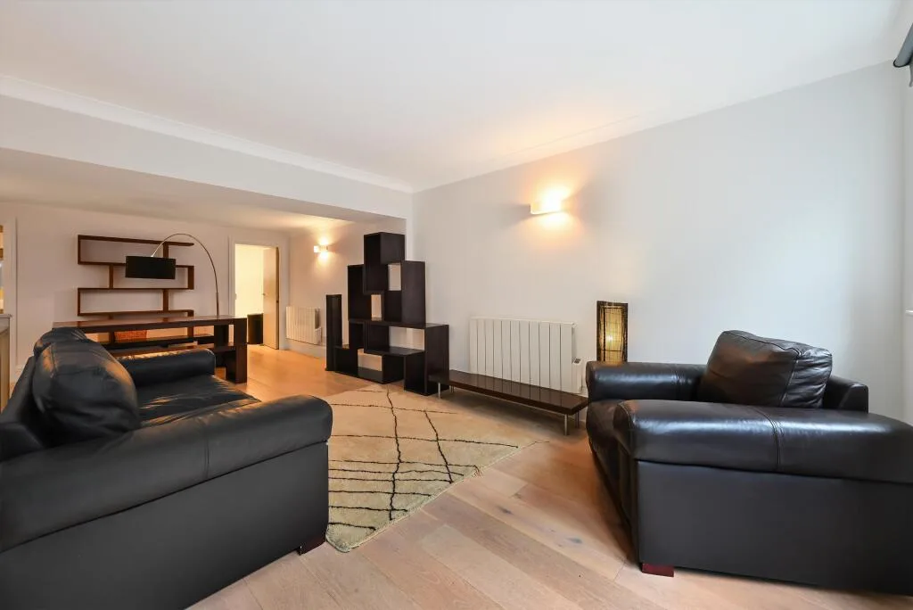 1 bedroom maisonette for rent