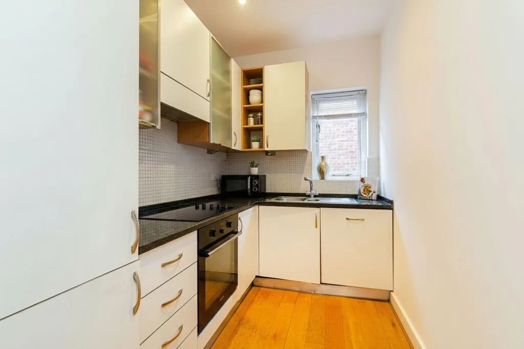 3 bedroom flat for rent