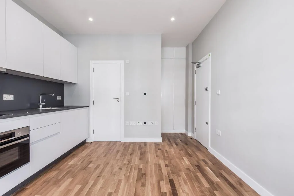 Ground floor studio flat for rent