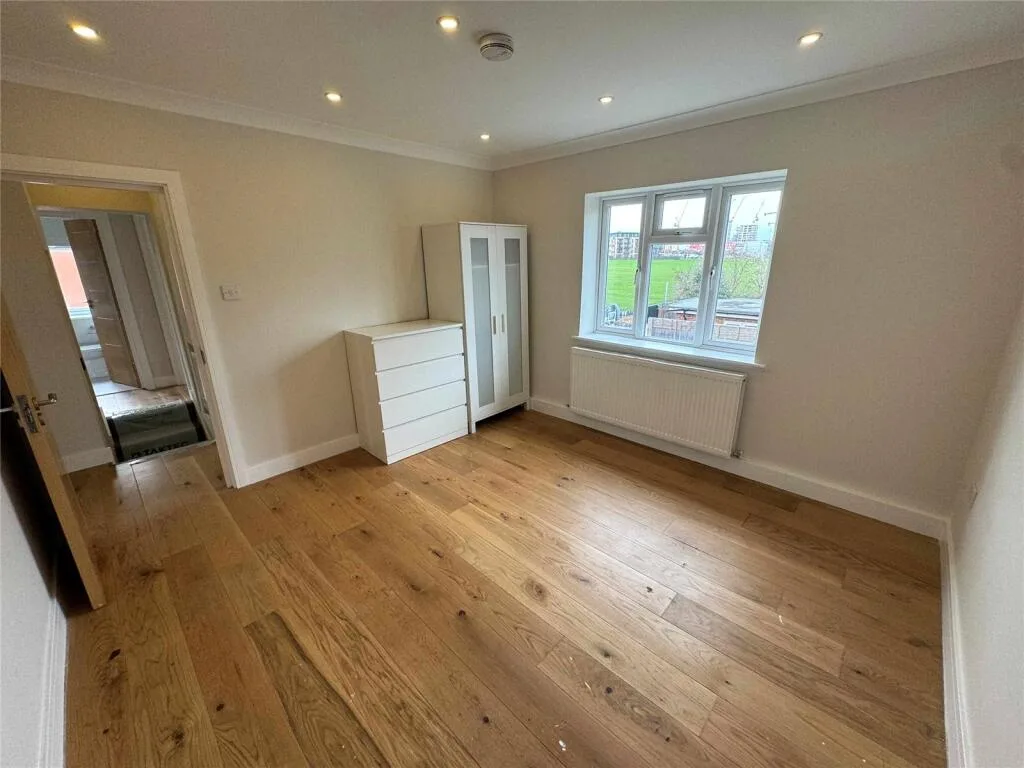 4 bedroom apartment for rent