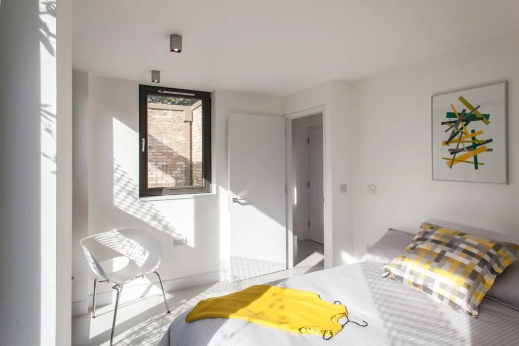 3 bedroom mews property for rent