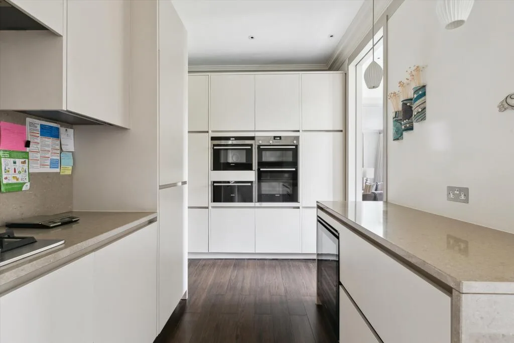 3 bedroom flat for rent