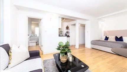 Studio flat for rent