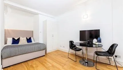 Studio flat for rent