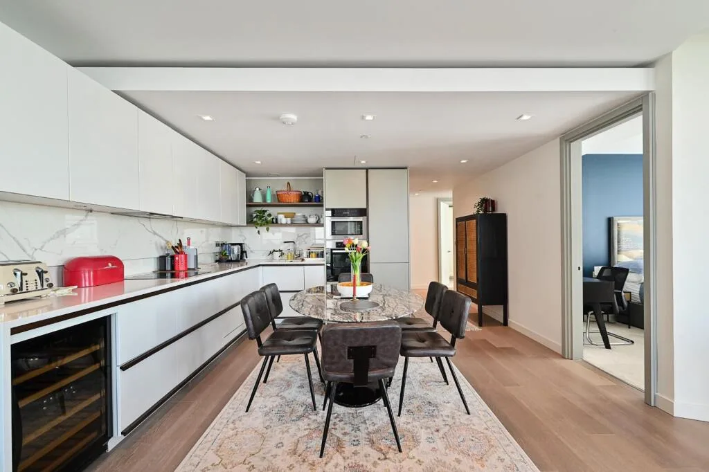 3 bedroom flat for rent