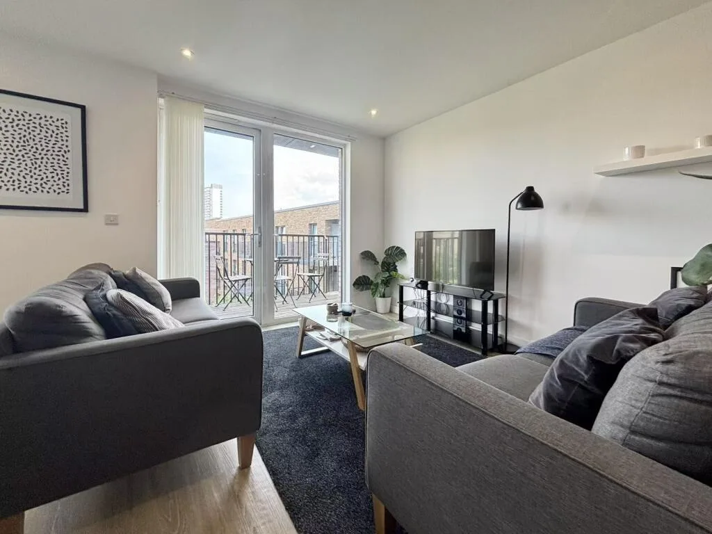 3 bedroom flat for rent