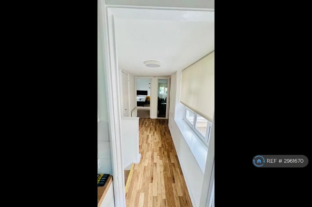 1 bedroom maisonette for rent