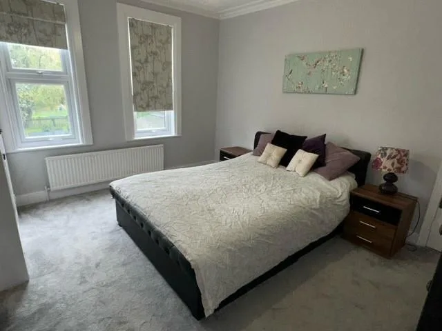 3 bedroom flat for rent