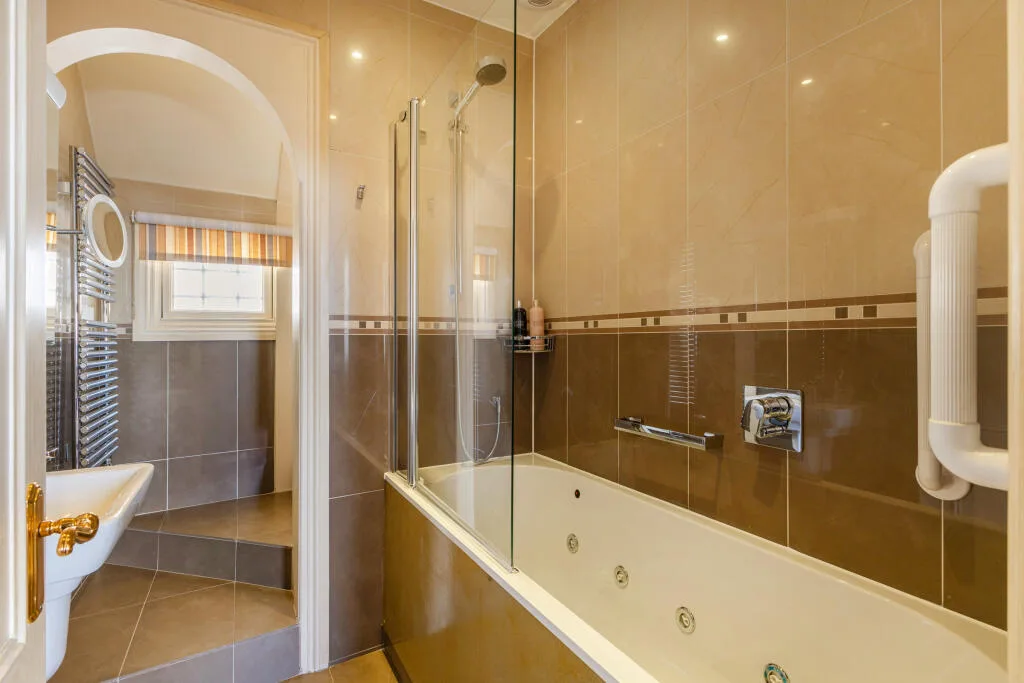 4 bedroom apartment for rent