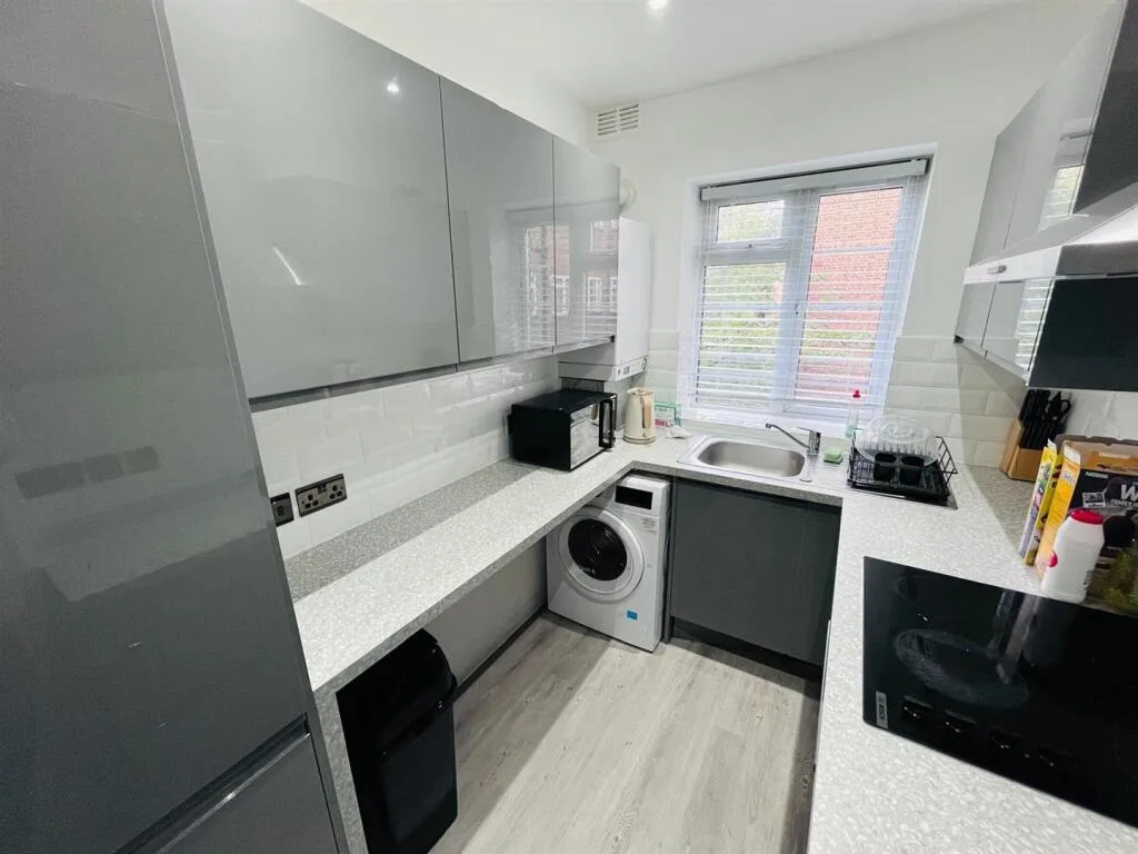 3 bedroom flat for rent