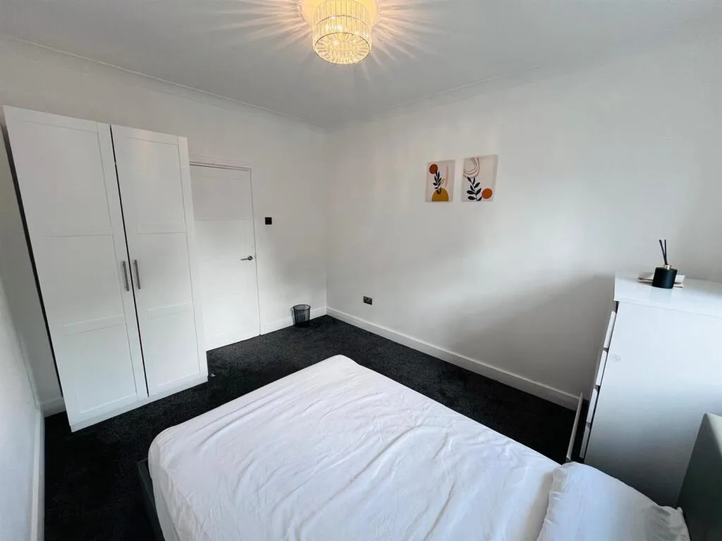 3 bedroom flat for rent