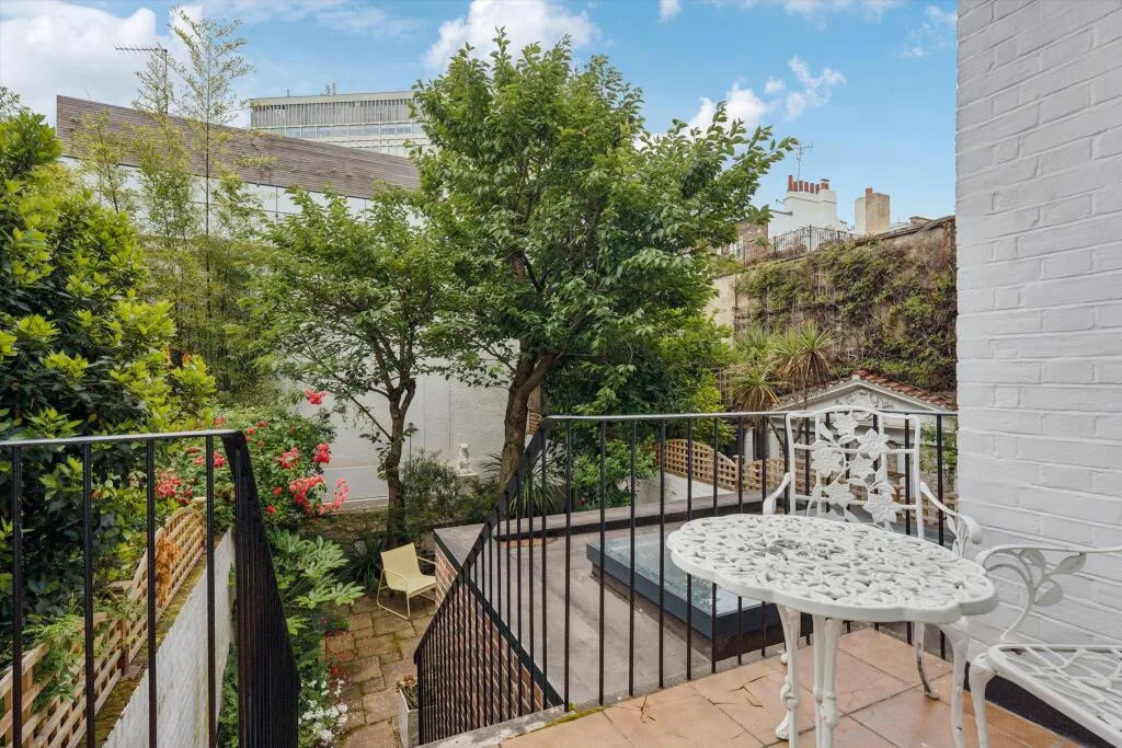 4 bedroom detached house for rent