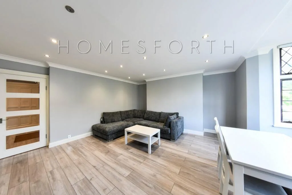 3 bedroom flat for rent