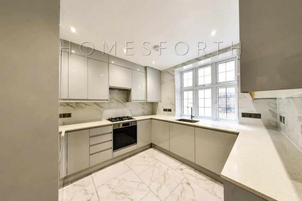 3 bedroom flat for rent